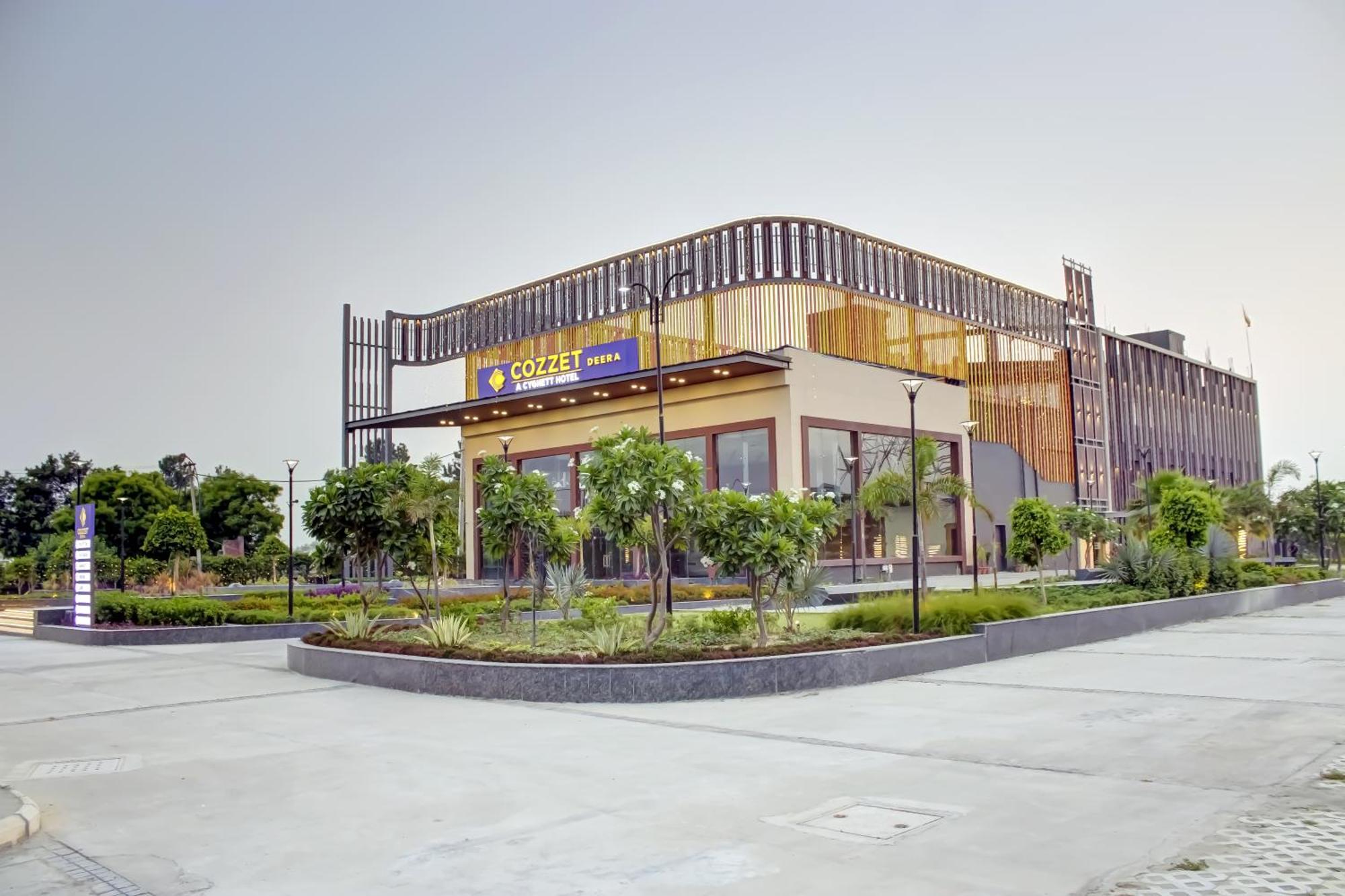 Cozzet Sonipat - A Cygnett Hotel Exterior foto